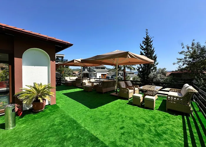 Alya Hotel Goecek